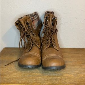 Lace Up Tan Combat Boots